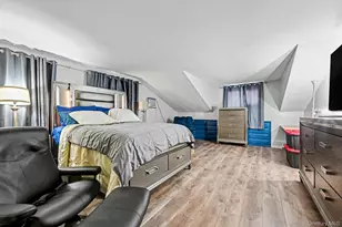 16 Starlight Ln, Levittown, NY 11756 - Photo 16