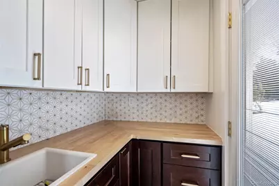 34 Wooleys Lane, Great Neck, NY 11023 - Photo 6