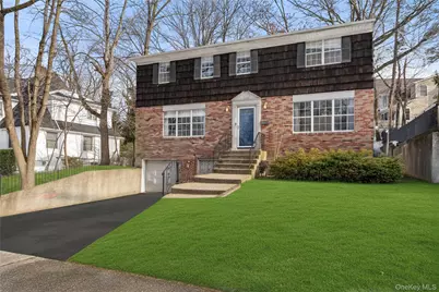 34 Wooleys Lane, Great Neck, NY 11023 - Photo 1