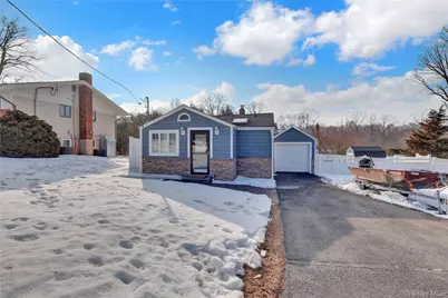 16 Magnolia Drive, Kings Park, NY 11754 - Photo 2