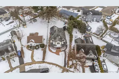 234 S Pershing Avenue, Bethpage, NY 11714 - Photo 32