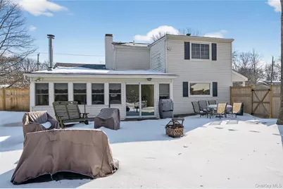 148 Malts Avenue, West Islip, NY 11795 - Photo 28