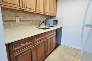 142 Main St, Mineola, NY 11501 - Photo 4