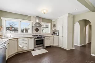 1 Central Ave, Amityville, NY 11701 - Photo 22