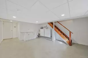 109 Quaker Path, Stony Brook, NY 11790 - Photo 32