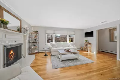 109 Quaker Path, Stony Brook, NY 11790 - Photo 10