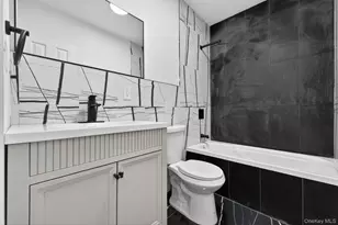 150-53 115th Dr, Jamaica, NY 11434 - Photo 4