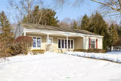 13 Robert Road, Poughkeepsie, NY 12603 - Photo 1