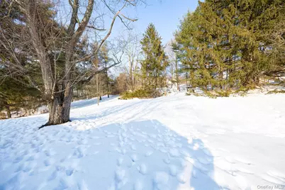 13 Robert Road, Poughkeepsie, NY 12603 - Photo 24