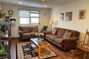 58-28 251st St, Little Neck, NY 11362 - Photo 2