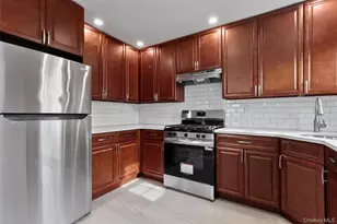 28 Elissa Ln, Yonkers, NY 10710 - Photo 12