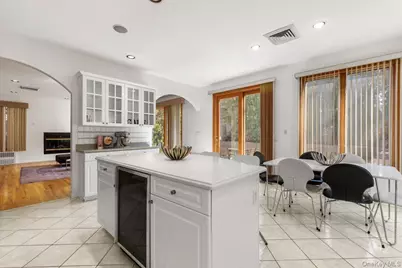 174 Lawrence Avenue, Eastchester, NY 10709 - Photo 10