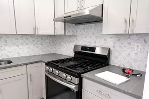 59-09 Kissena Blvd, Flushing, NY 11355 - Photo 16