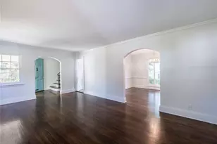 109 Chase Rd, Manhasset, NY 11030 - Photo 10