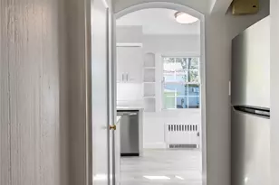 109 Chase Rd, Manhasset, NY 11030 - Photo 12