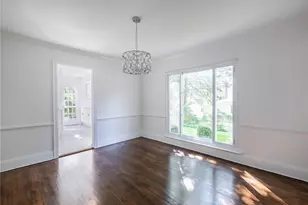 109 Chase Rd, Manhasset, NY 11030 - Photo 18