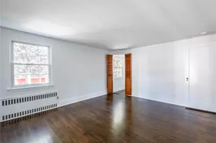 109 Chase Rd, Manhasset, NY 11030 - Photo 22