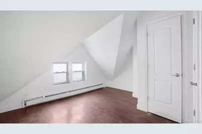 1823 Anthony Avenue, Bronx, NY 10457 - Photo 16