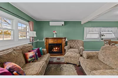 447 China Road, Sayville, NY 11782 - Photo 14