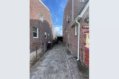 10773 129th Street, Richmond Hill, NY 11419 - Photo 6