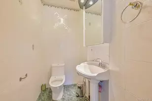 102-01 62nd Rd, Forest Hills, NY 11375 - Photo 20