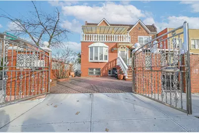 10201 62nd Road, Forest Hills, NY 11375 - Photo 2