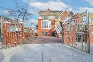 102-01 62nd Rd, Forest Hills, NY 11375 - Photo 2