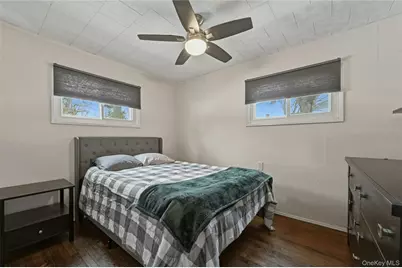 94 Locust Place, East Northport, NY 11731 - Photo 14