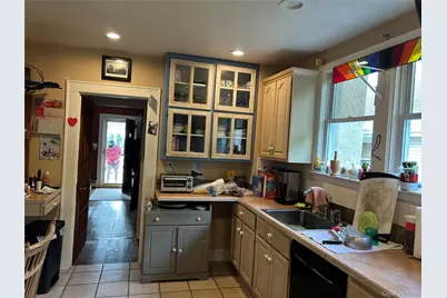 39 Robert Street, Patchogue, NY 11772 - Photo 6