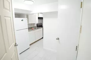 130-12 224th St, Springfield Gardens, NY 11413 - Photo 14