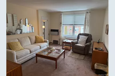 172-12 Crocheron Avenue #C3, Flushing, NY 11358 - Photo 2