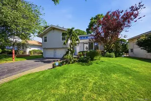 32 Middle Ln, Jericho, NY 11753 - Photo 2