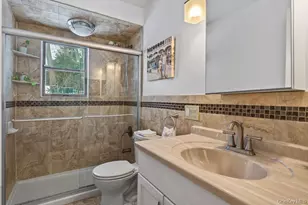 175 Palmer Ln, Thornwood, NY 10594 - Photo 16