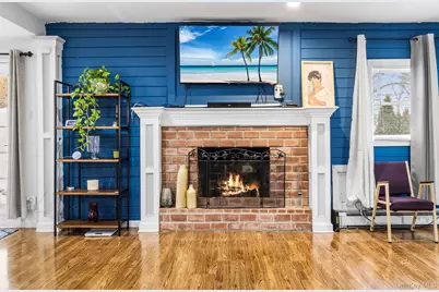 19 Midland Boulevard, Ronkonkoma, NY 11779 - Photo 4