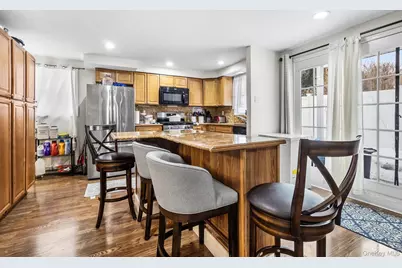 19 Midland Boulevard, Ronkonkoma, NY 11779 - Photo 8