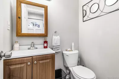 19 Midland Boulevard, Ronkonkoma, NY 11779 - Photo 16