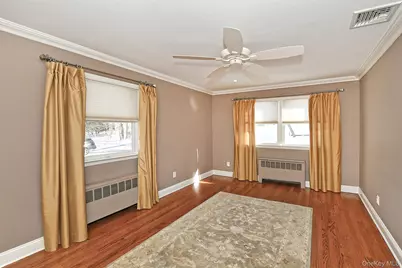 2 Montana Place, Huntington Station, NY 11746 - Photo 28