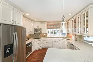 2 Montana Pl, Huntington Station, NY 11746 - Photo 10