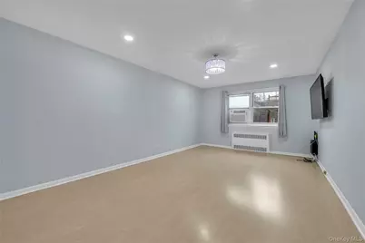 111-01 66th Road #3B, Forest Hills, NY 11375 - Photo 4