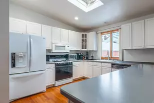 75-31 179th St, Fresh Meadows, NY 11366 - Photo 12