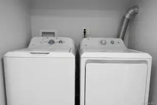 70 S Cottage St, Valley Stream, NY 11580 - Photo 6