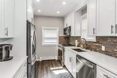 30 West Avenue, Malverne, NY 11565 - Photo 6