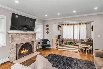 30 West Avenue, Malverne, NY 11565 - Photo 4