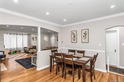 30 West Avenue, Malverne, NY 11565 - Photo 16