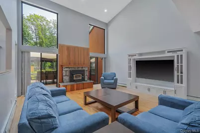 318 Sheep Pasture Road, East Setauket, NY 11733 - Photo 10