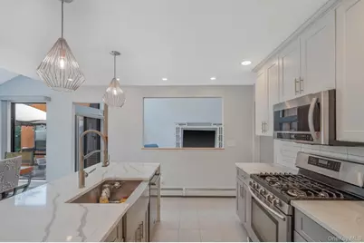 318 Sheep Pasture Road, East Setauket, NY 11733 - Photo 8