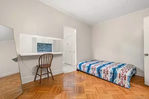 18-40 21st Dr, Astoria, NY 11105 - Photo 24