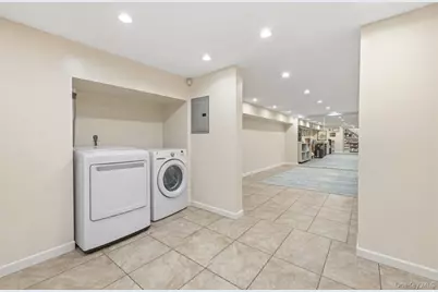 1840 21st Drive, Astoria, NY 11105 - Photo 38