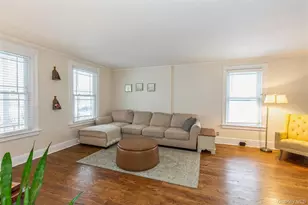 123 Carman St, Patchogue, NY 11772 - Photo 8