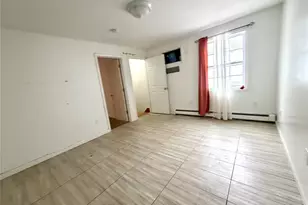 14 Liberty St, Middletown, NY 10940 - Photo 6